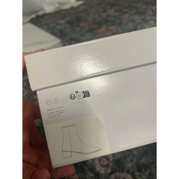 & OTHER STORIES Paulina Square Toe Boot Beige Womens Size US 4 - Picture 10 of 10